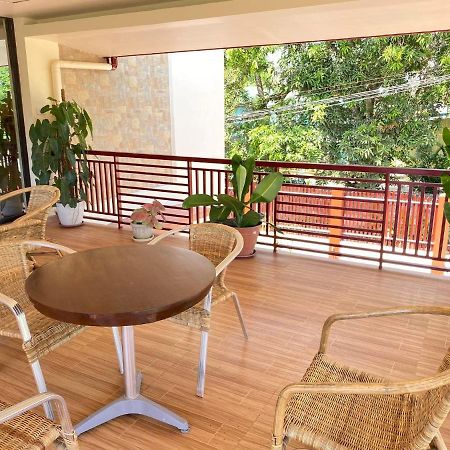 Tessie'S Home Stay Bed & Breakfast Puerto Princesa Exterior photo