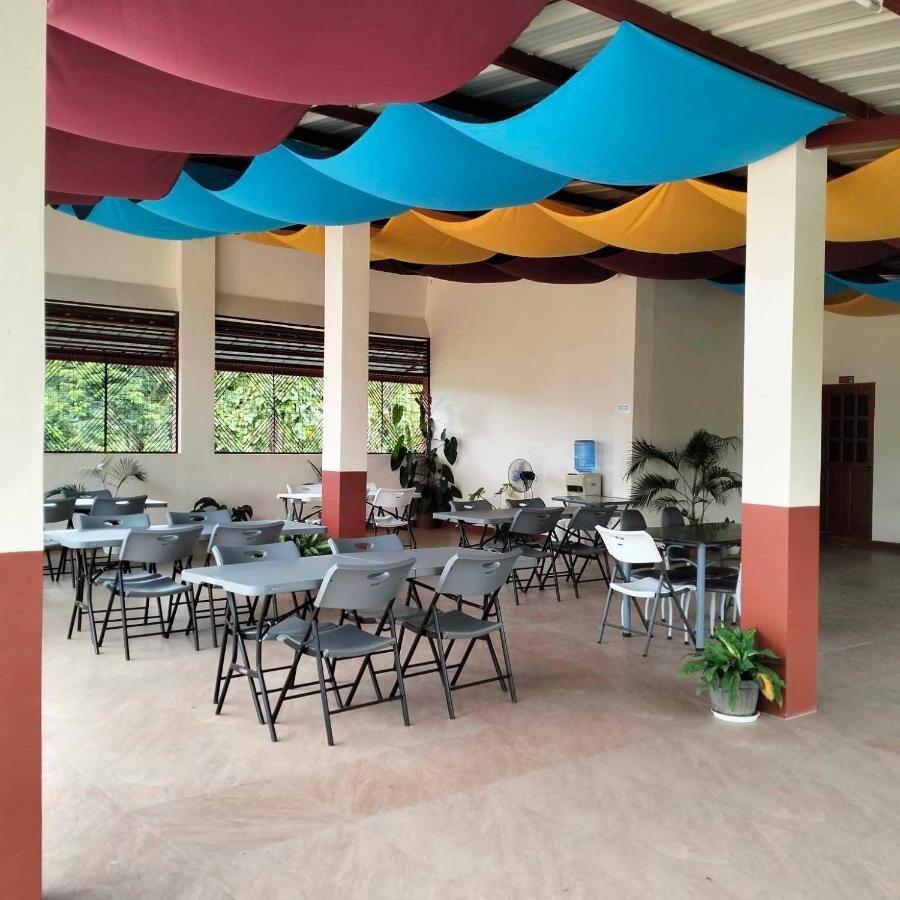 Tessie'S Home Stay Bed & Breakfast Puerto Princesa Exterior photo
