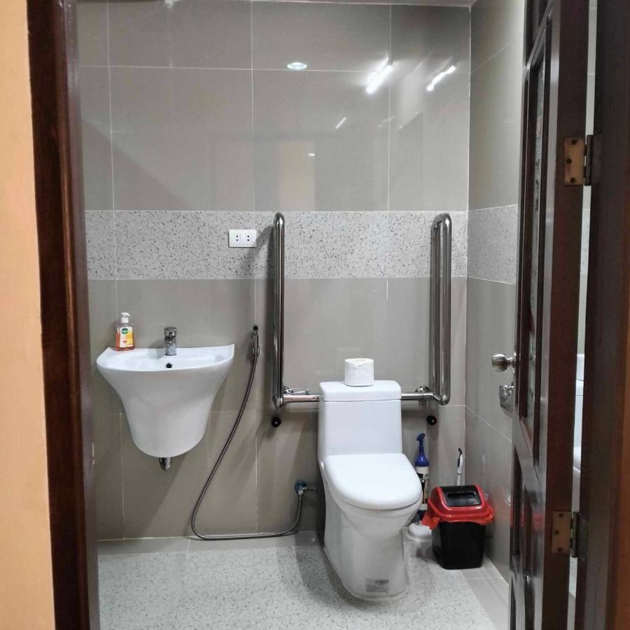 Tessie'S Home Stay Bed & Breakfast Puerto Princesa Exterior photo