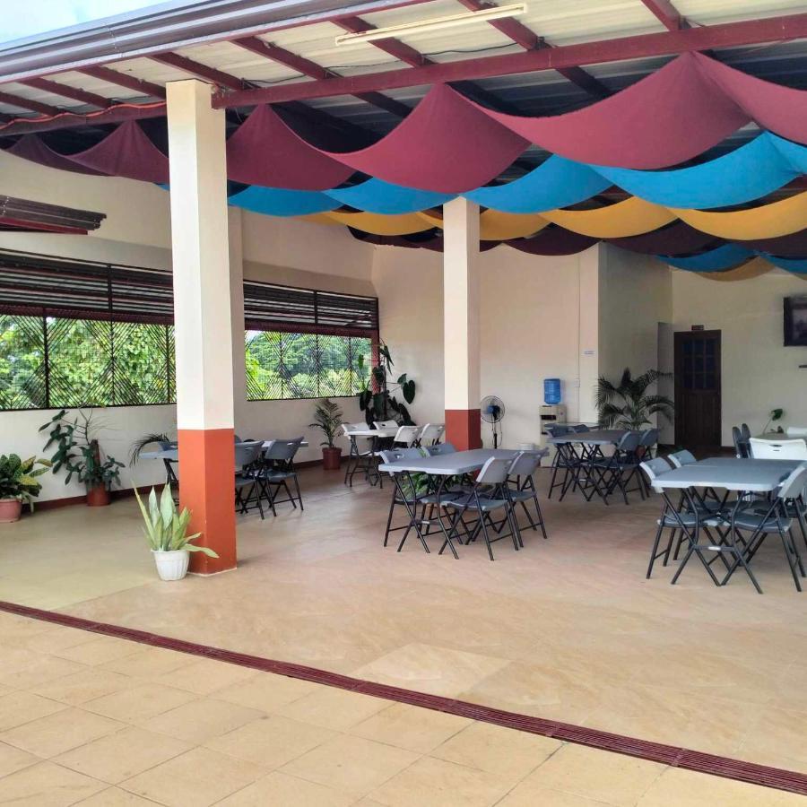 Tessie'S Home Stay Bed & Breakfast Puerto Princesa Exterior photo