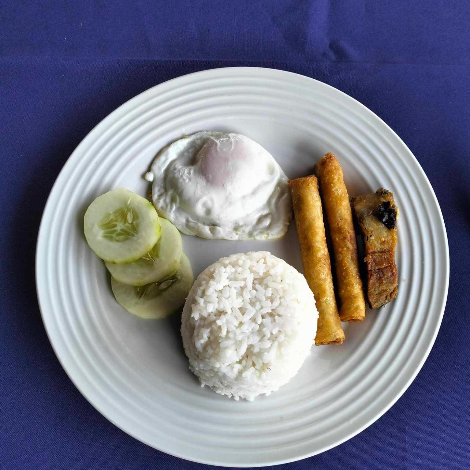 Tessie'S Home Stay Bed & Breakfast Puerto Princesa Exterior photo